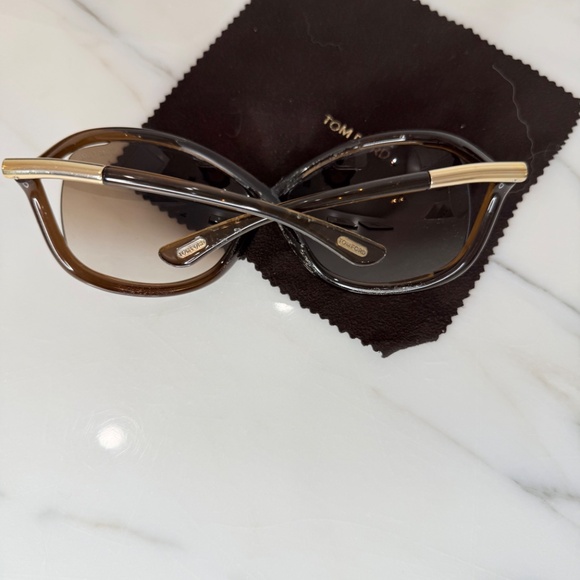 Tom Ford Brown Oversized Sunglasses - FT0009/S main image 5